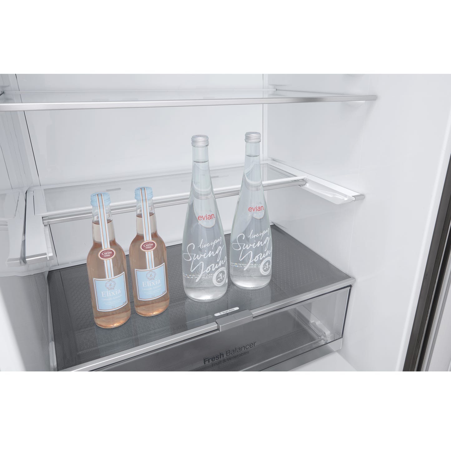 28" Counter Depth Bottom Freezer with Door Cooling+ and Flip-up Shelf, 15 cu.ft. LBNC15251V
