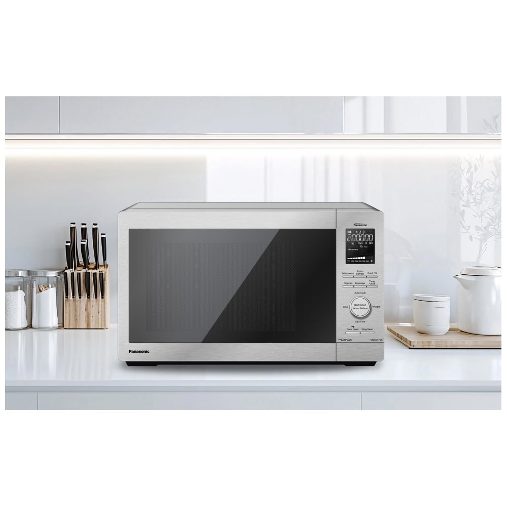 Panasonic NNSD47QS Countertop Microwave, 0.9 cu. ft. Capacity, 1,000 W Watts, Stainless Steel colour
