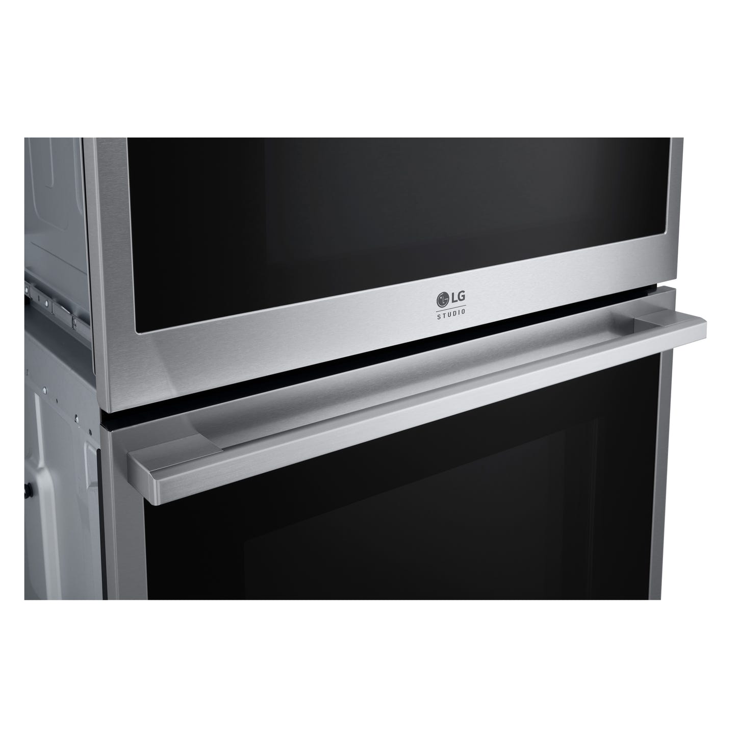 LG STUDIO 1.7/4.7 cu. ft. Combination Double Wall Oven with Air Fry WCES6428F