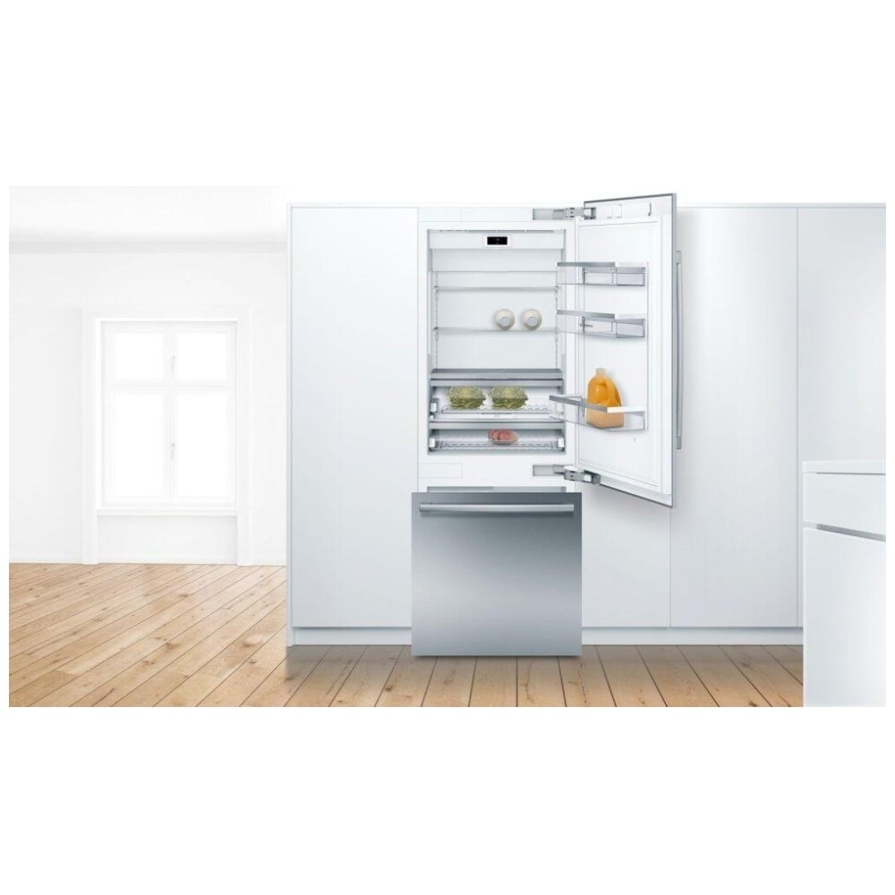 Benchmark Built-in Bottom Freezer Refrigerator 30" Flat Hinge B30BB935SS