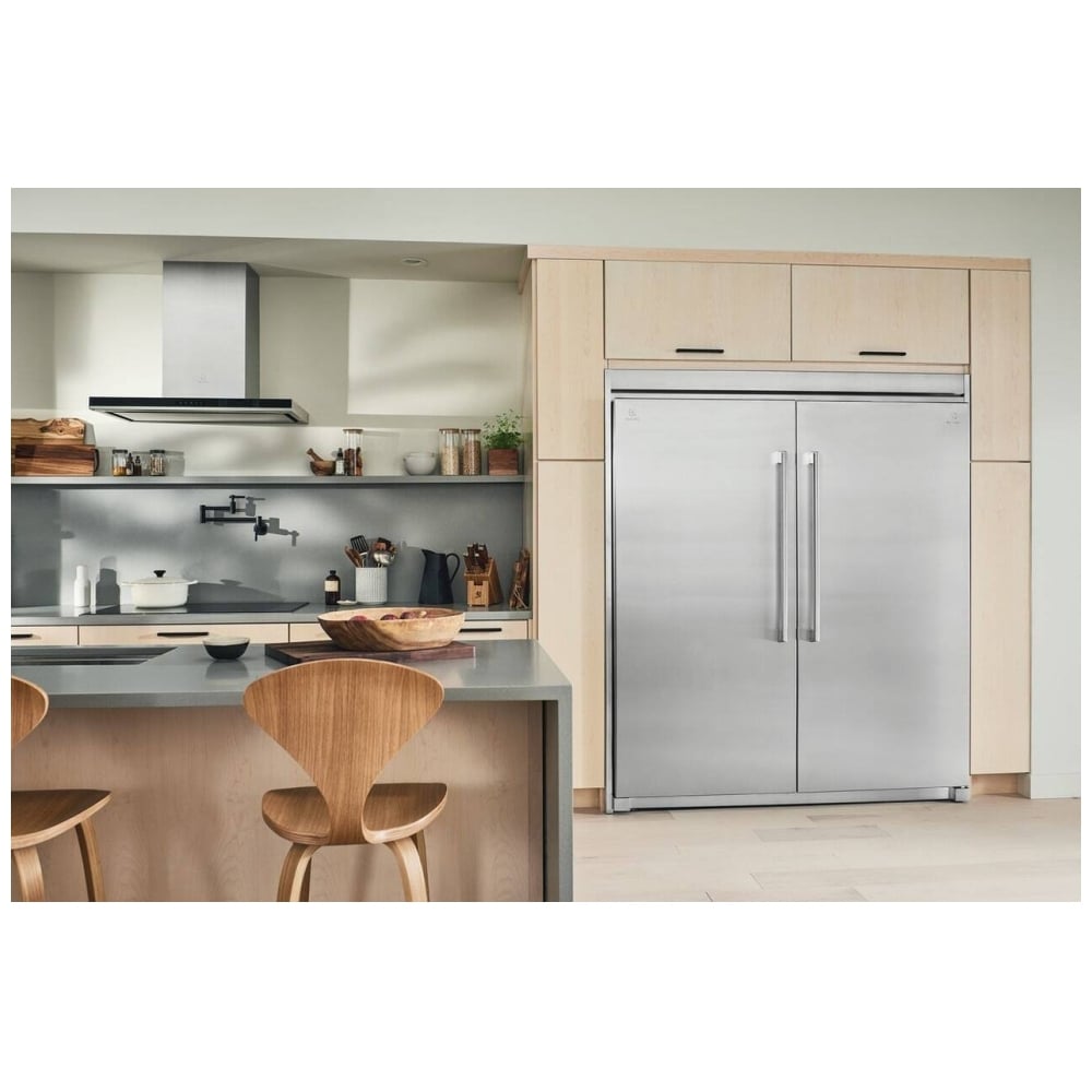 Electrolux 19 Cu. Ft. Single-Door Upright Freezer EI33AF80WS