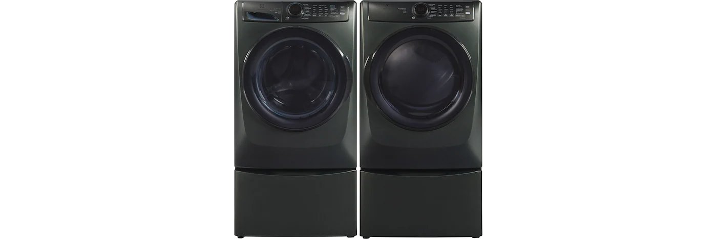 Electrolux ELFE773CAA 27 Inch Styler Steam And Steam Closet