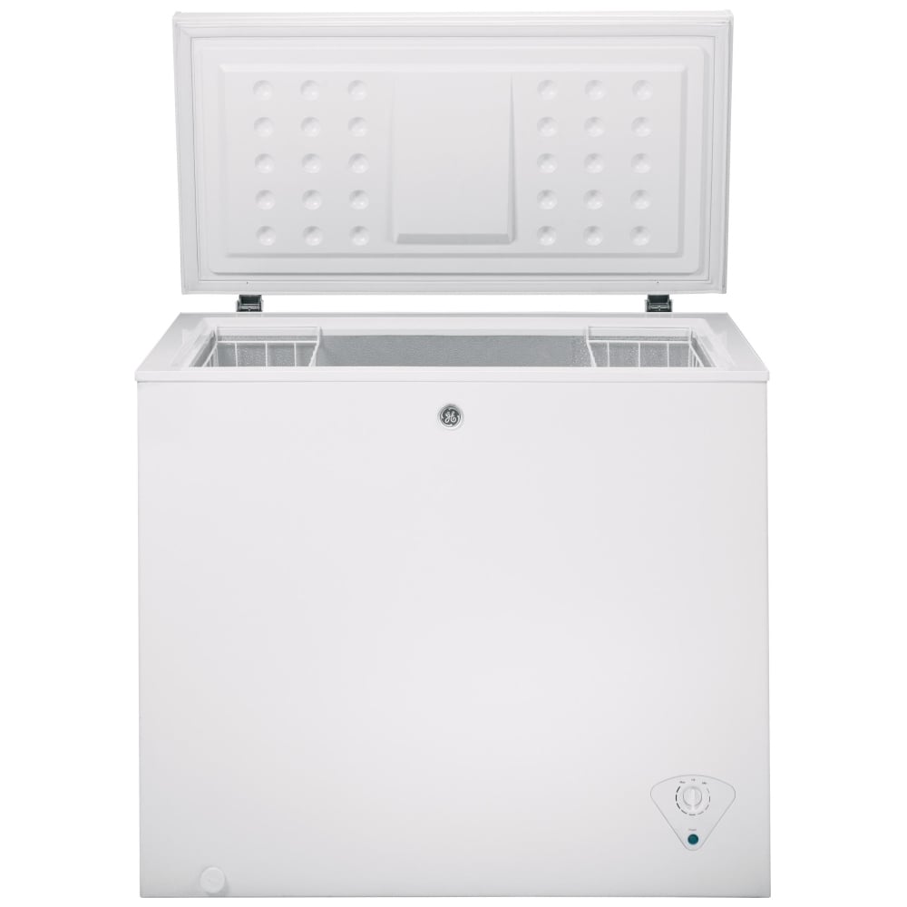 GE FCM7STWW Chest Freezer, 32.10 inch Width, 7 cu. ft. Capacity, Manual