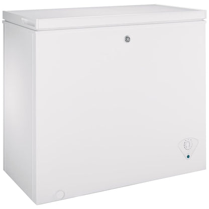 GE FCM7STWW Chest Freezer, 32.10 inch Width, 7 cu. ft. Capacity, Manual