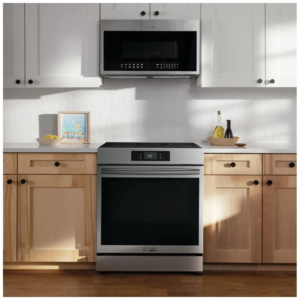Frigidaire Gallery GCFI307CBF 30英寸电磁炉，6.2立方英尺披萨烘烤器