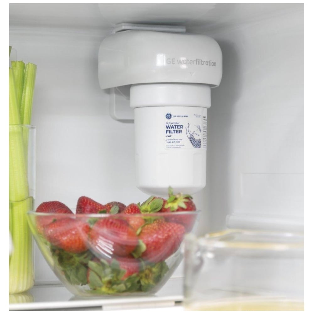 GE GDE25EYKFS Bottom Freezer Refrigerator