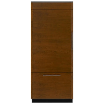 JennAir JB36NXFXLE 底部冷冻内置冰箱，36 英寸宽，能源之星认证，台面深度，定制面板，20.90 立方英尺容量，制冰机（位于冷冻室），面板就绪
