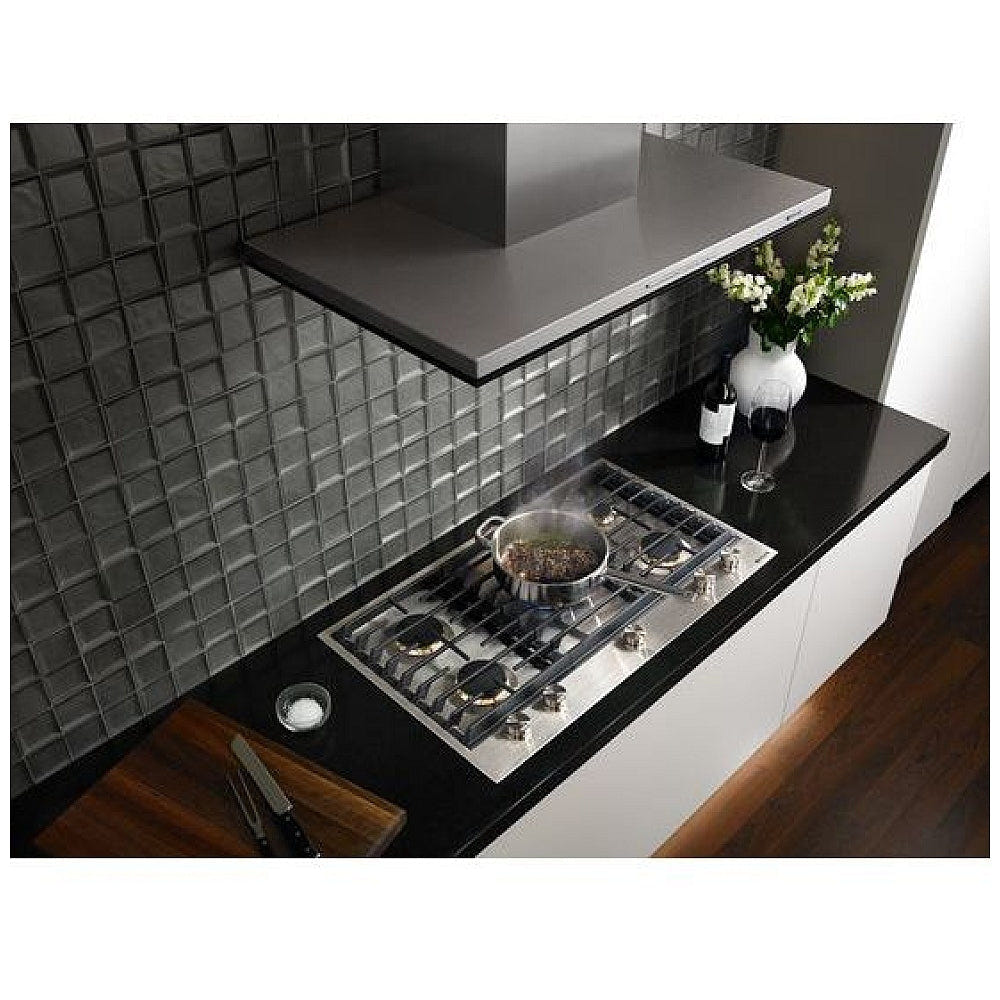 JennAir Euro Style JGC3536GS Ga Cooktop, 36 inch Exterior Width, 5 Burners, 20,000 BTU Highest Burner, Stainless Steel colour