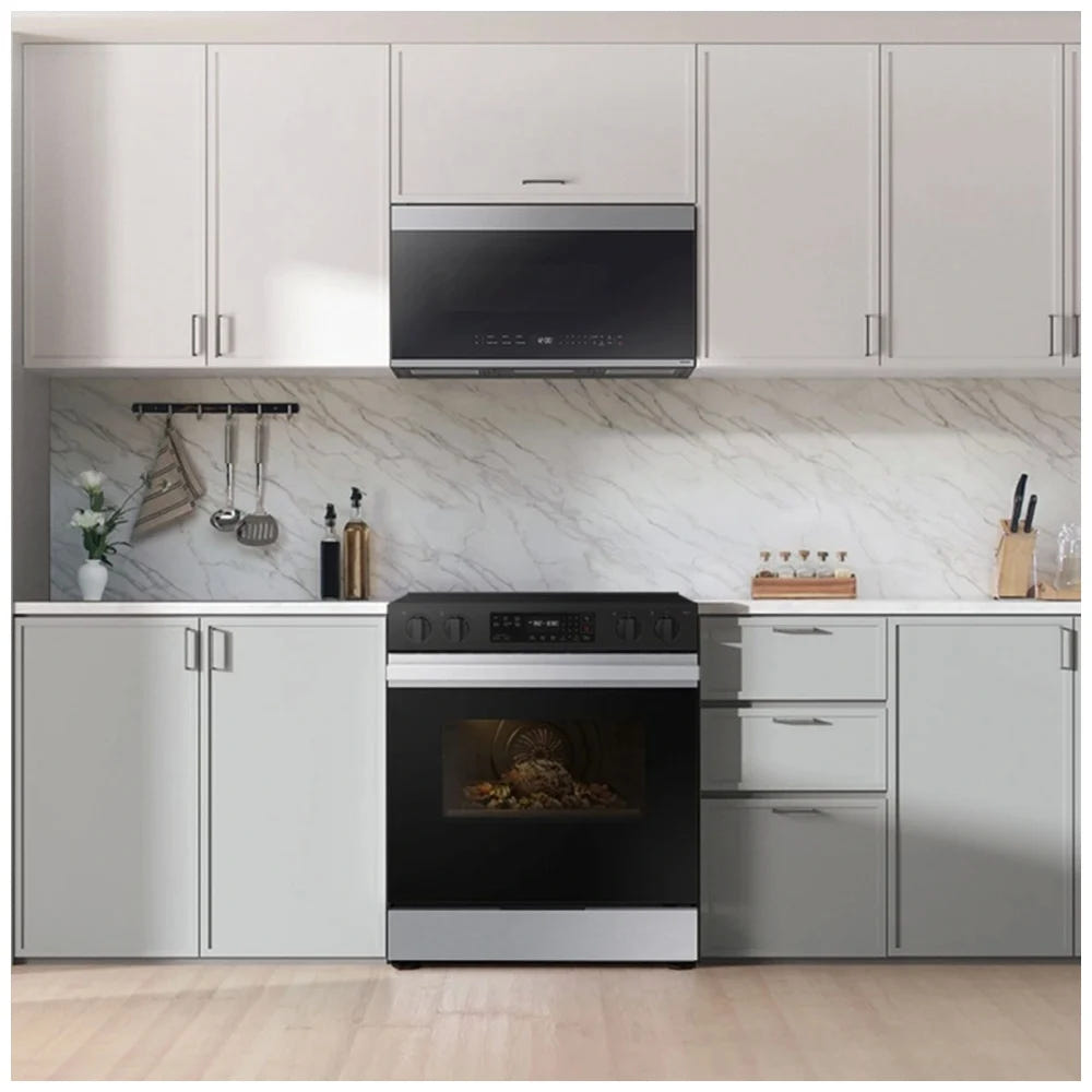 Samsung Bespoke NSE6DG8100SRAC Electric Range, 6.3 cu. ft. Capacity, 30 inch Exterior Width, 5 Burners, Storage Drawer, Self Clean, 3,000 Watts Highest Burner Element, Stainless Steel colour, SmartThings™