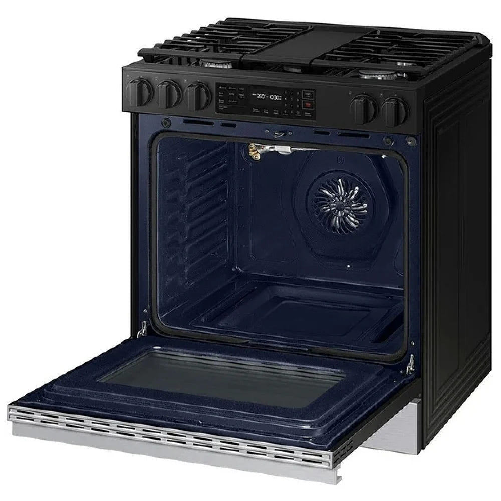 Samsung Bespoke NSG6DG8300SRAA Gas Range, 6 cu. ft. Capacity, 30 inch Exterior Width, Self Clean, Convection, 5 Burners, Storage Drawer, Air Fry, 17,000 BTU Highest Burner, Stainless Steel colour Griddle