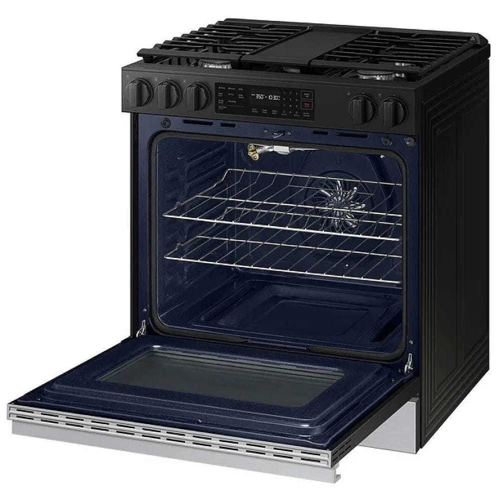 Samsung Bespoke NSG6DG8300SRAA Gas Range, 6 cu. ft. Capacity, 30 inch Exterior Width, Self Clean, Convection, 5 Burners, Storage Drawer, Air Fry, 17,000 BTU Highest Burner, Stainless Steel colour Griddle