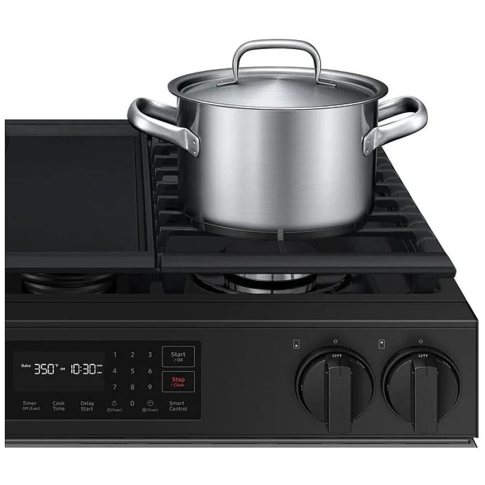 Samsung Bespoke NSG6DG8300SRAA Gas Range, 6 cu. ft. Capacity, 30 inch Exterior Width, Self Clean, Convection, 5 Burners, Storage Drawer, Air Fry, 17,000 BTU Highest Burner, Stainless Steel colour Griddle