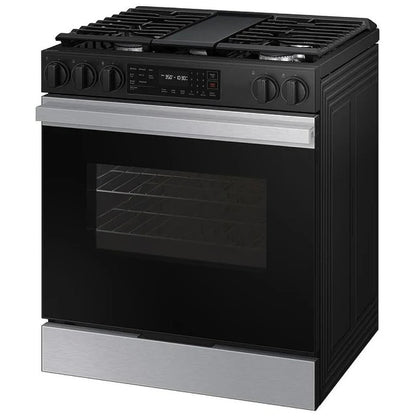 Samsung Bespoke NSG6DG8300SRAA Gas Range, 6 cu. ft. Capacity, 30 inch Exterior Width, Self Clean, Convection, 5 Burners, Storage Drawer, Air Fry, 17,000 BTU Highest Burner, Stainless Steel colour Griddle