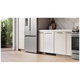 Bosch SHP53EM2N Dishwasher, 24 inch Exterior Width, 46 dB Decibel Level, Fully Integrated, Stainless Interior, 5 Wash Cycles, 15 Capacity (Place Settings), 3 Loading Racks, Wifi Enabled, White colour