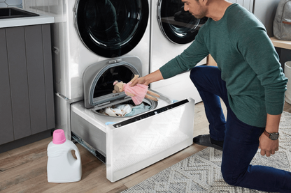 27'' LG SideKick™ Pedestal Washer WD300CW