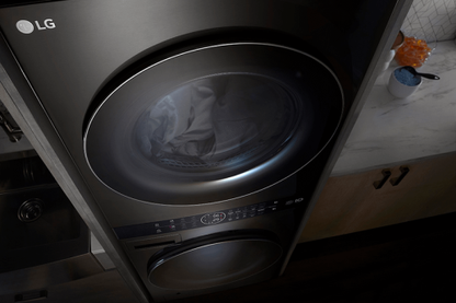 LG WashTower™ with DirectDrive® Heat Pump Dryer, 5.8 cu.ft. Washer, 7.8 cu.ft. Dryer WKHC252HBA