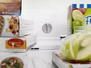 Whirlpool WRTX5328PM Top Freezer Refrigerator